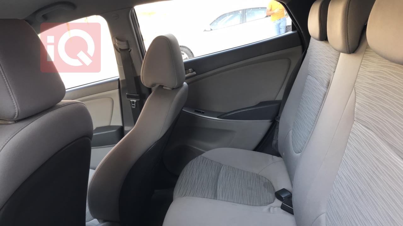 هیوندای ئەکسنت